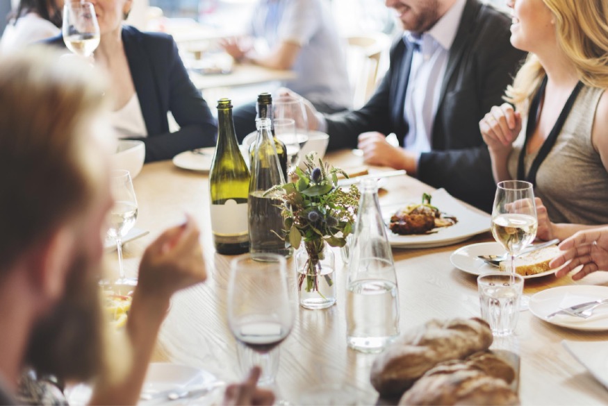 5c73662f59317_Dining
